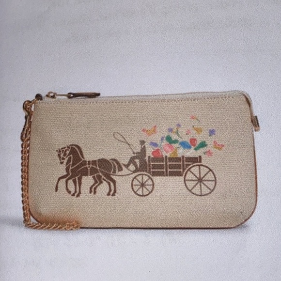 New Large Coach Wristlet 19 With Dreamy Veggie & Horse & Carriage - Picture 3 of 9